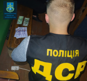 За вимагання і одержання $3000 хабаря судитимуть депутата Баранинської сільської ради