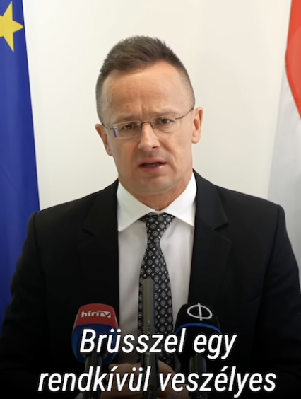 Очільник МЗС Угорщини Сійярто каже, що ЄС “готується до світової війни” поставками зброї в Україну