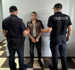 На Рахівщині поліція затримала зловмисника, який скоїв замах на вбивство односельця